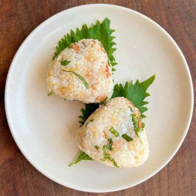 ごま油 おにぎり：伝統と革新の融合