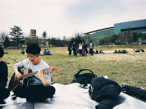 녹풍당의 사계절: 시간의 흐름과 공간의 변주