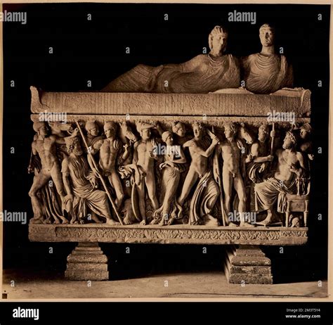 Sarcophagus of Sulpicius Severus: An Ancient Roman Masterpiece Bursting with Vivid Scenes and Profound Symbolism!