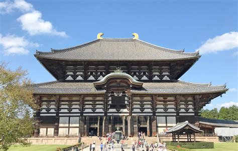 Tōdaiji no Shikidai no Yūrei- Maisema ja Mystinen Muinaisuus!